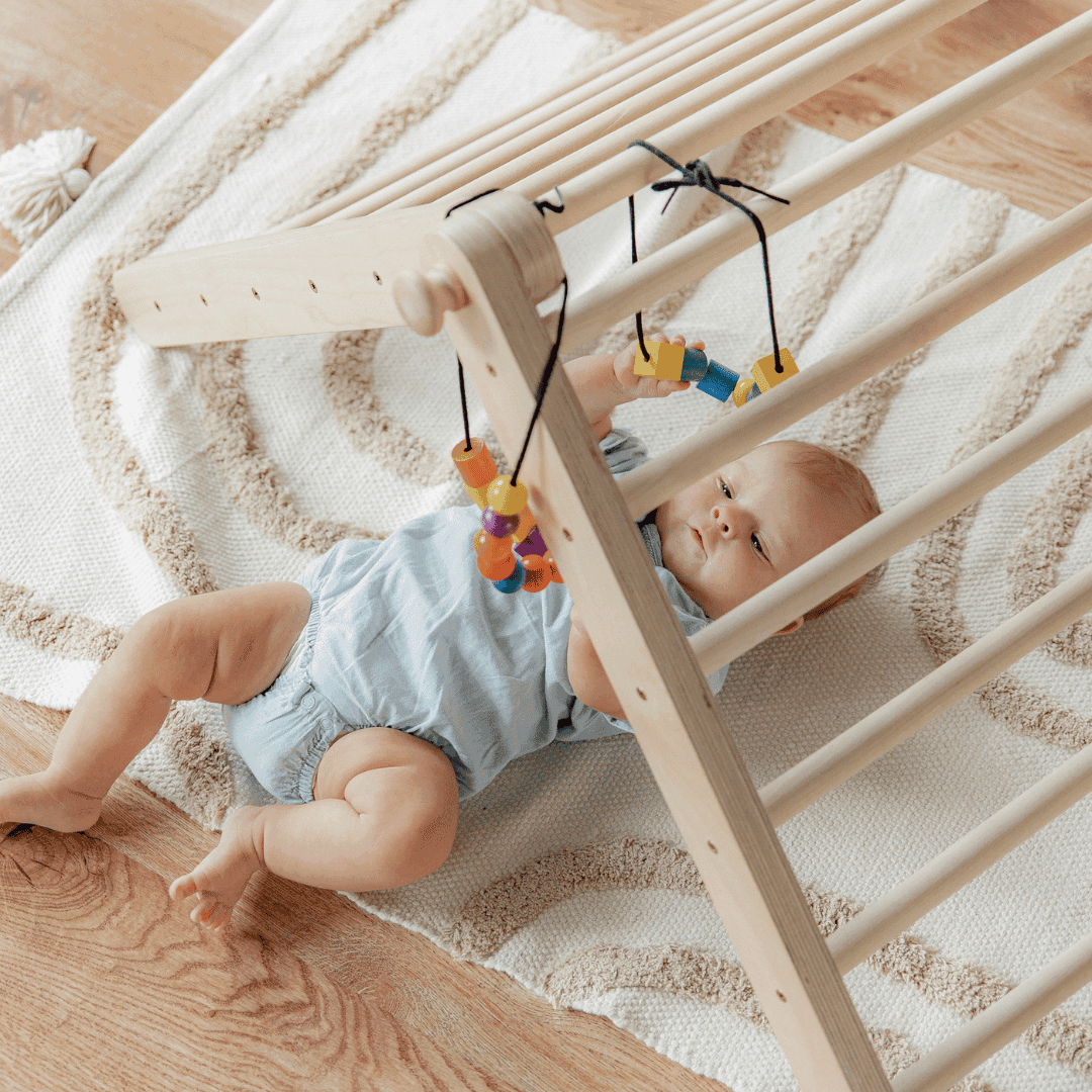 Montessori Triangulär Klätterställning i Trä - 2 Delar