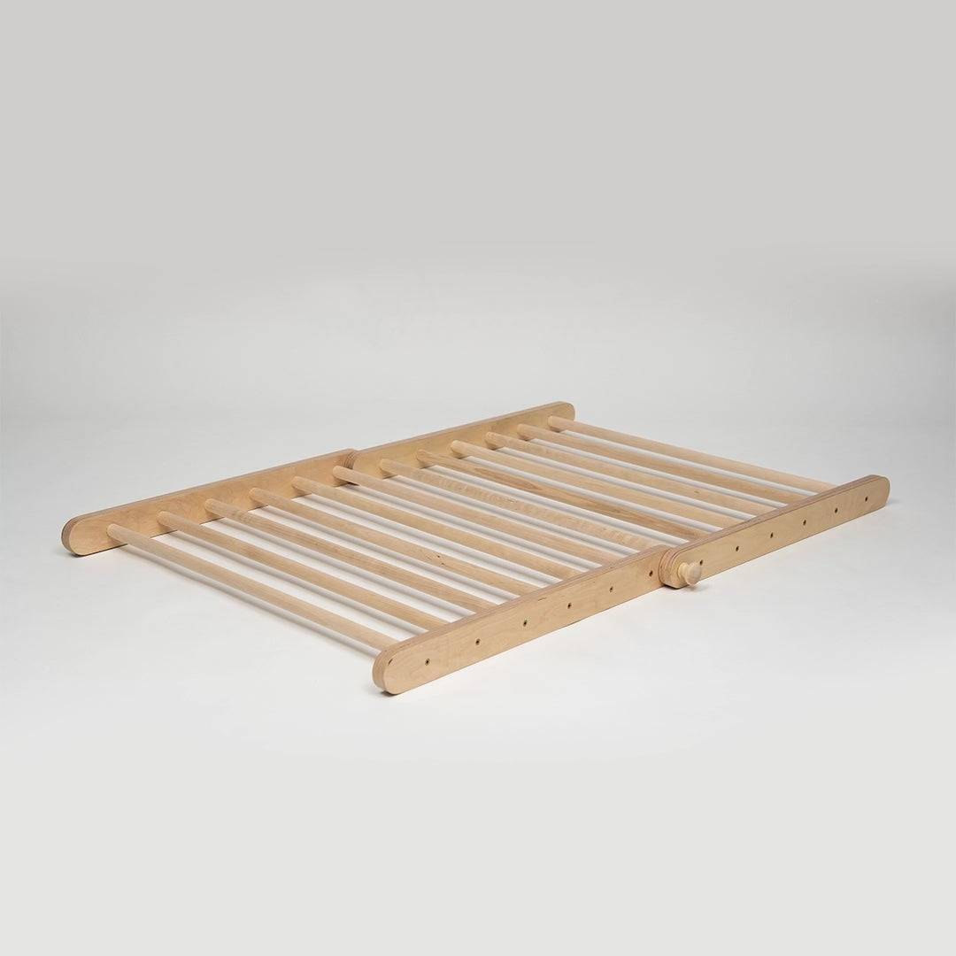 Montessori Triangulär Klätterställning i Trä - 2 Delar