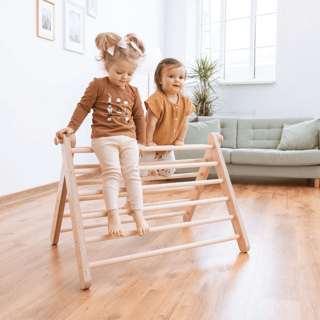 Montessori Triangulär Klätterställning i Trä - 2 Delar