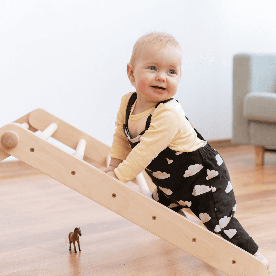 Montessori Triangulär Klätterställning i Trä - 2 Delar