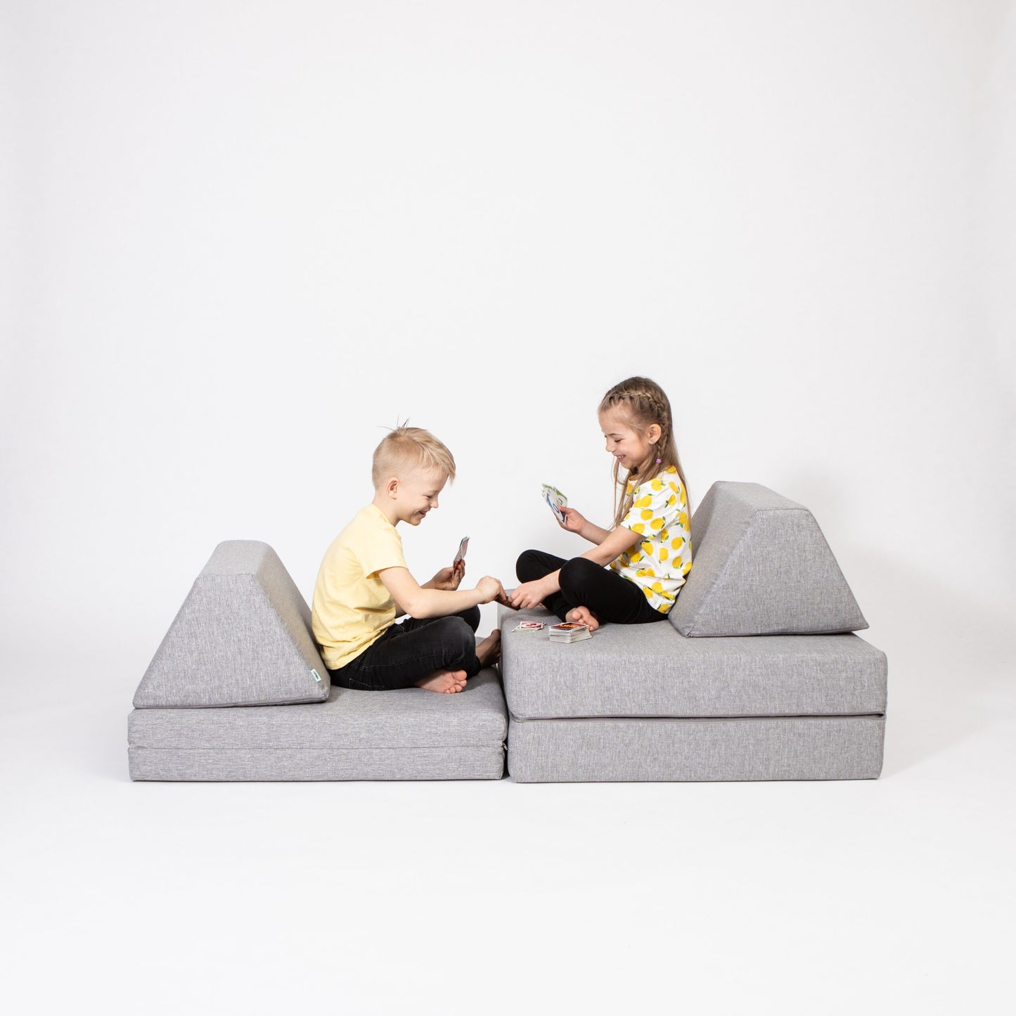 Montessori Grå Block Barnsoffa / Leksoffa - Från 1 - 16 år