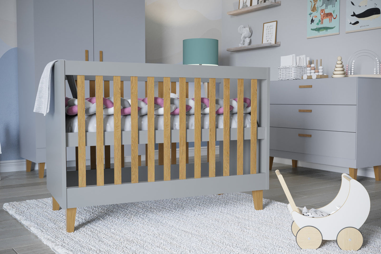 Kubi Grå Spjälsäng i Trä - Skandinavisk Design