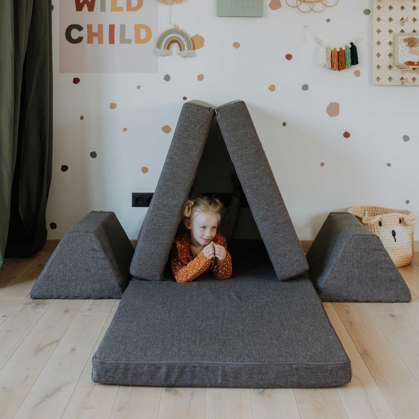 Montessori Brun Block Barnsoffa / Leksoffa - Från 1 - 16 år