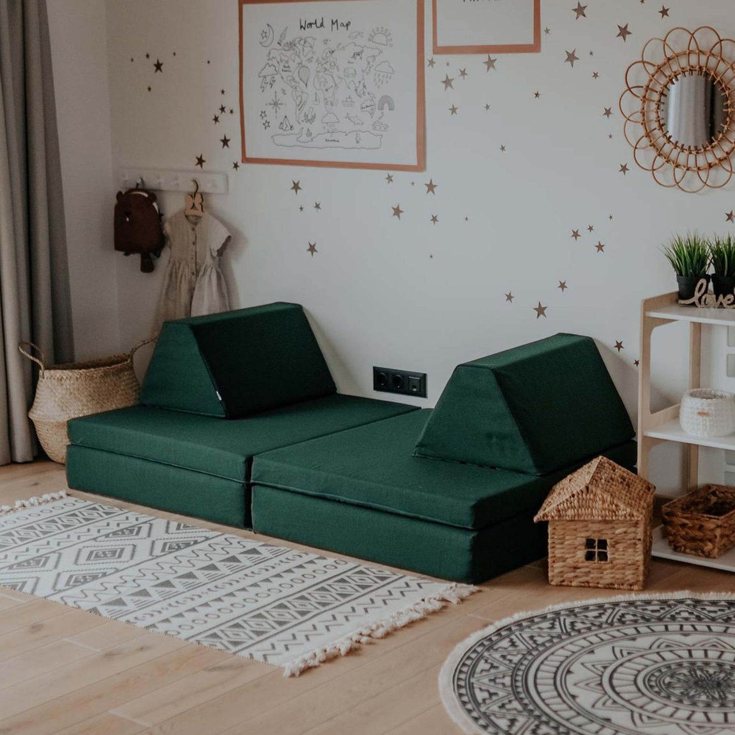 Montessori Grön Block Barnsoffa / Leksoffa - Från 1 - 16 år
