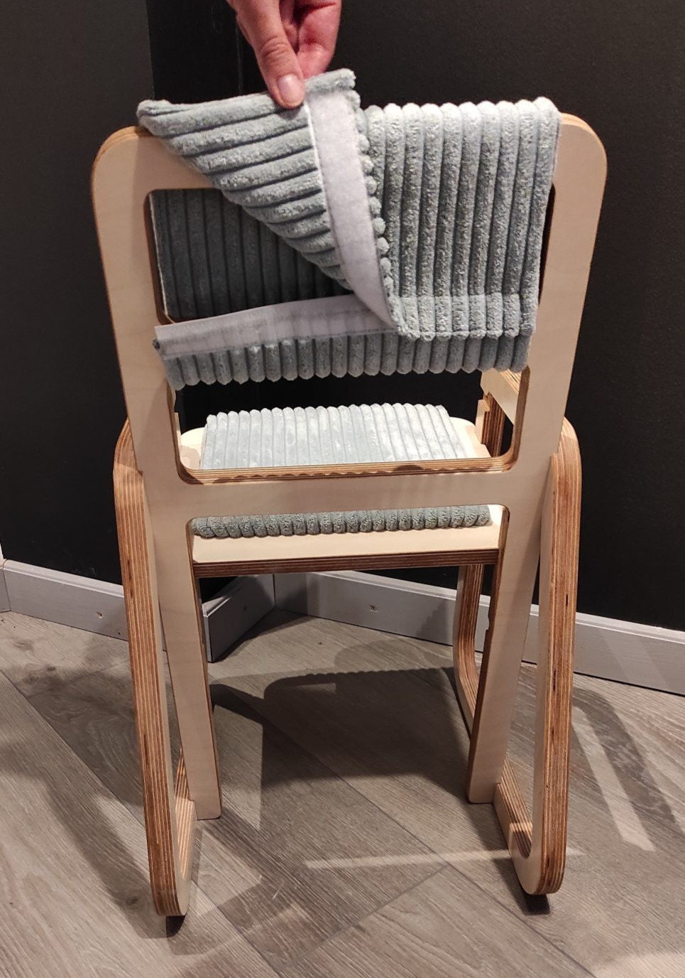 Justerbar Ergonomisk Stol i Trä för Barn - Mintgrön- Liten Julle