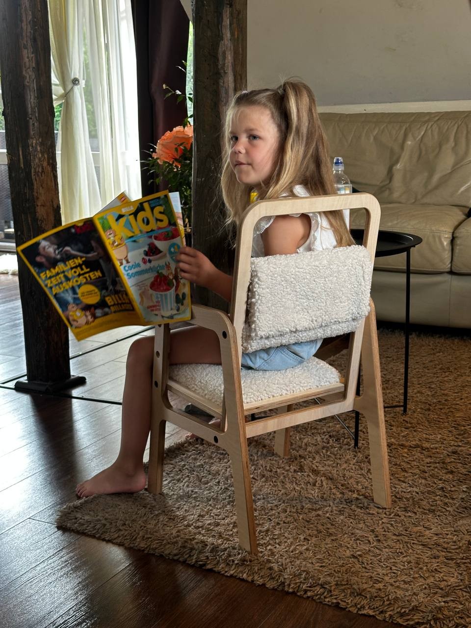 Justerbar Ergonomisk Stol i Trä för Barn - Kräm Ull Sits