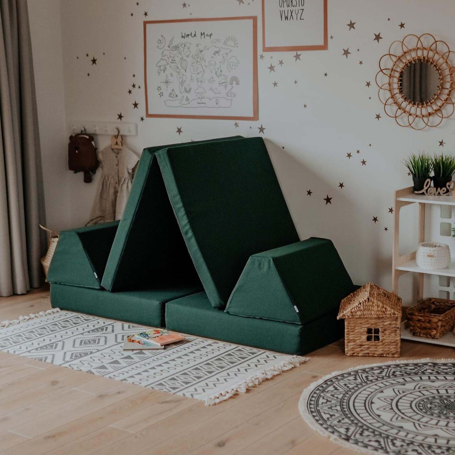 Montessori Grön Block Barnsoffa / Leksoffa - Från 1 - 16 år