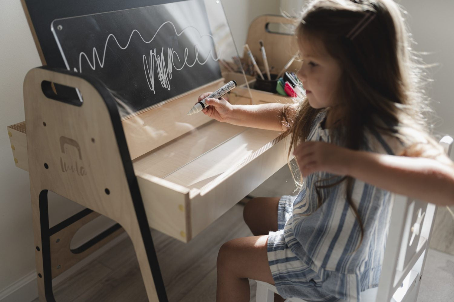Multisensoriskt Montessori Skrivbord / Lekbord i Trä - Julle