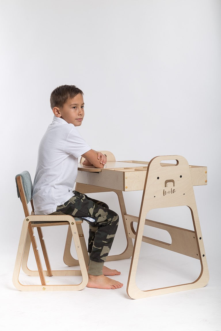 Multisensoriskt Montessori Skrivbord / Lekbord i Trä - Julle